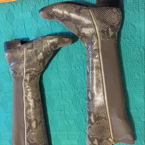 Michael Kors knee high boots - Picture 2 of 3